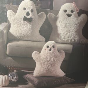 NWT Ghost Plush Pillow Family Pack of 3‎